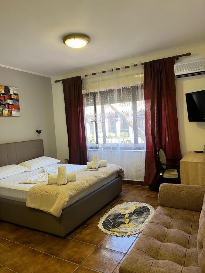 Hotel Millenium Тирана Екстер'єр фото